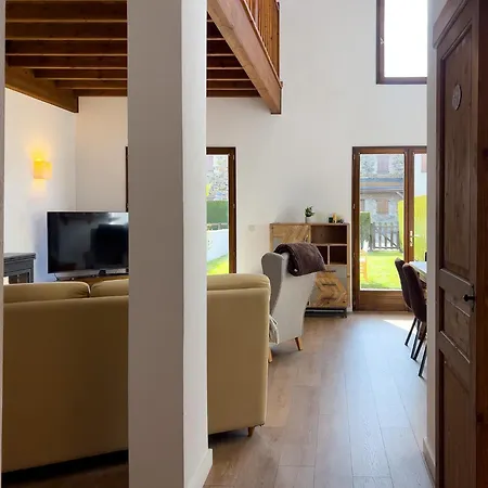 Casa Llum De Casa vacanze Osséja